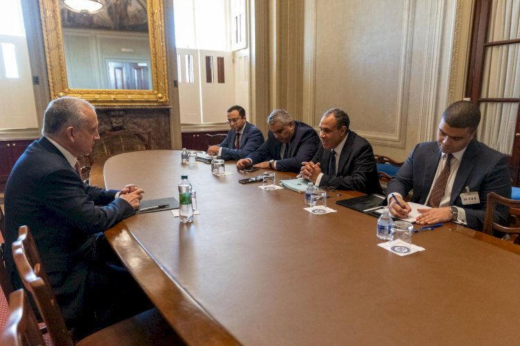 وزير الخارجية يلتقي بالنائب "ماريو دياز-بالارت" بمجلس النواب الأمريكي