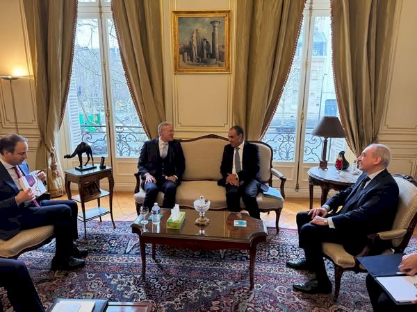 وزير الخارجية يلتقي نظيره اللبناني ويبحثان الأوضاع الإقليمية