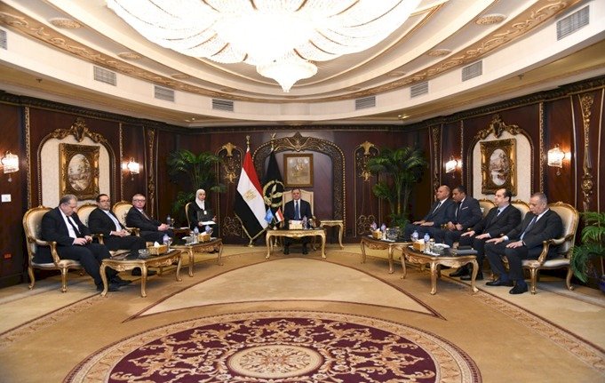 وزير الداخلية يبحث مع مُساعد الأمين العام لمُنظمة الأمم المتحدة التعاون المشترك