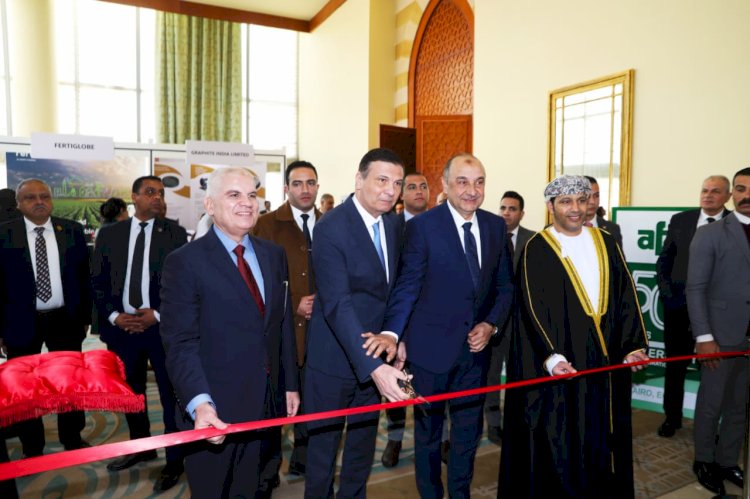 نيابة عن رئيس الوزراء وزير الزراعة يفتتح المؤتمر الدولي للأسمدة