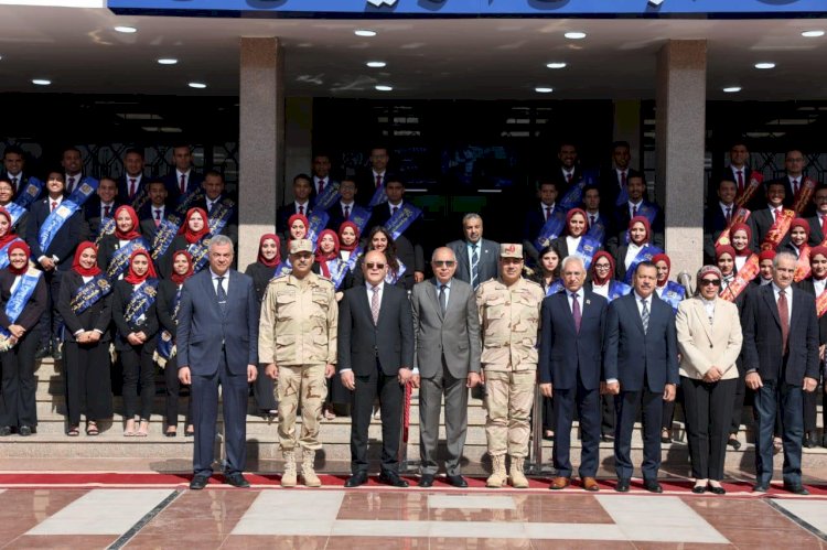 محافظ المنيا يشهد الندوة التثقيفية  لشباب الجامعات المصرية