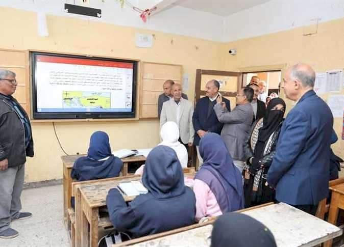محافظ المنيا يُحيل إدارة مدرسة الشهيد محمد جمال للتحقيق لعدم الاهتمام بالنظافة