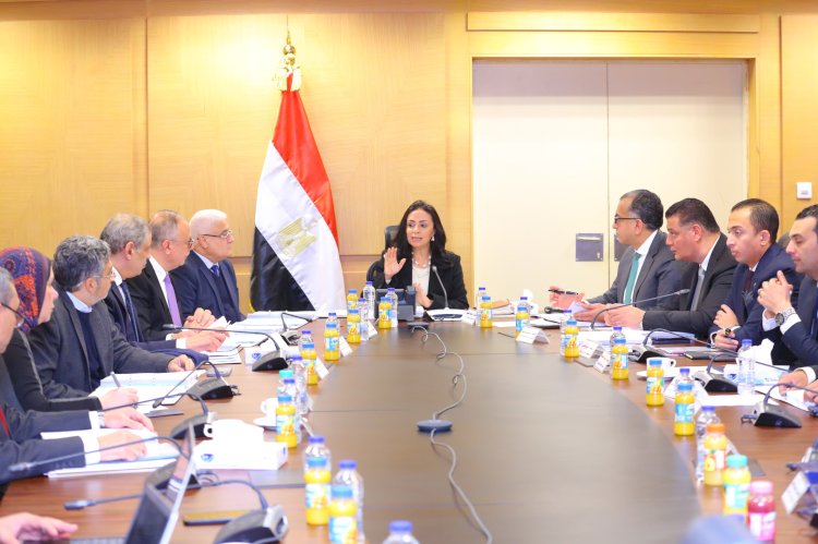 وزيرة التضامن الاجتماعي ترأس اجتماع مجلس إدارة بنك ناصر الاجتماعي