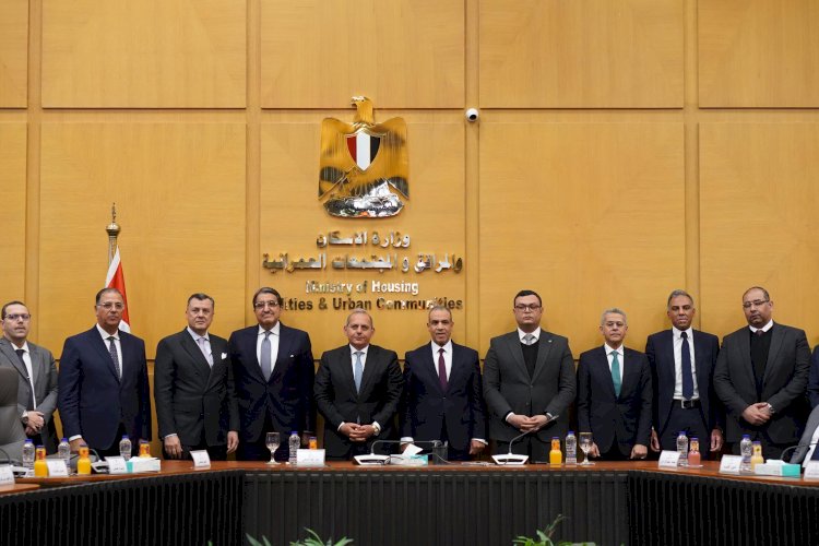 "إي فاينانس" تتيح تحصيل أقساط عقارات المغتربين بالتعاون مع "الإسكان" و"المالية" و"بنك مصر" بالدولار الأمريكى