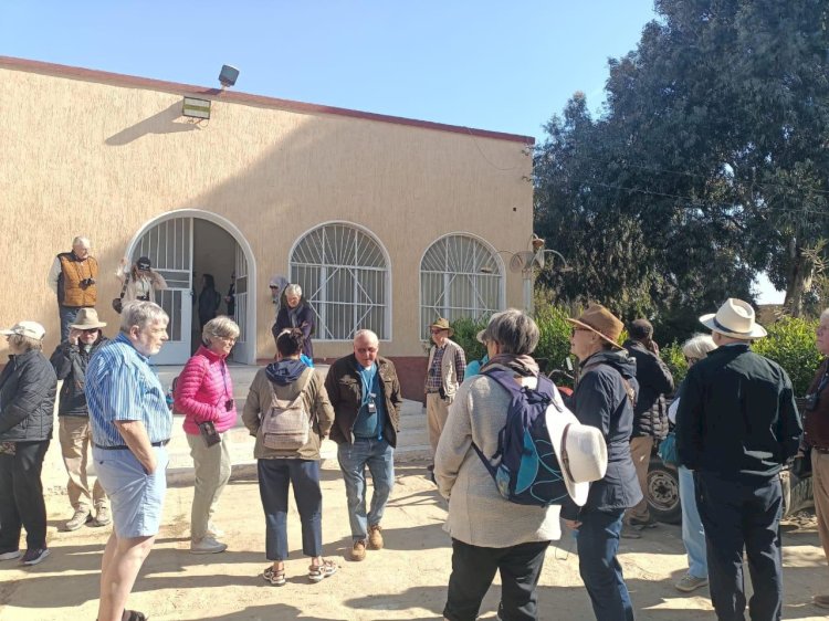 أفواج سياحية  تزور المناطق الأثرية بالمنيا