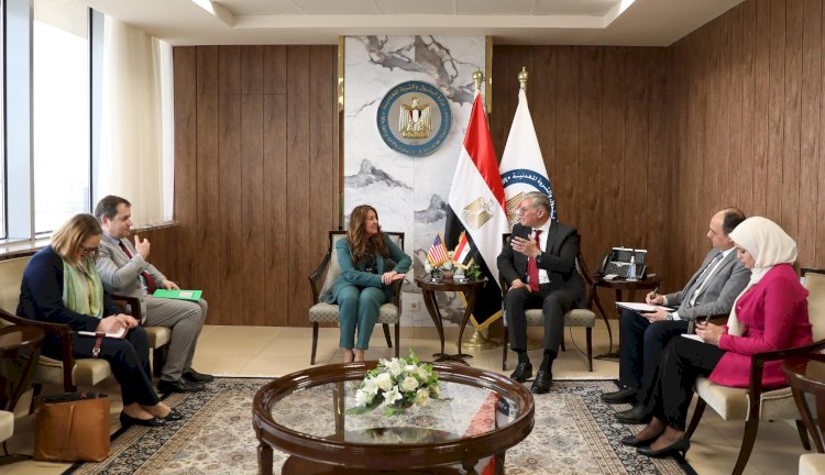 وزير البترول يناقش التعاون مع  سفيرة الولايات المتحدة الأمريكية