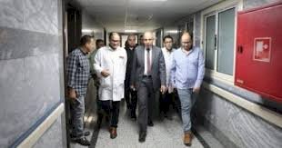 محافظ المنيا يوجه بتحويل المركز الطبى الشرقى لعيادات تخصصية لمرضى التأمين