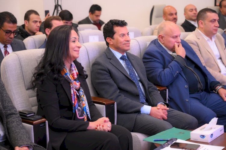 وزيرا الرياضة والتضامن  يشهدان المؤتمر الصحفي  للالعاب العالمية الشتوية