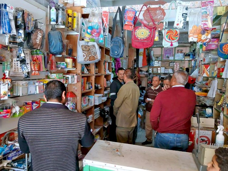 محافظ سوهاج يؤكد علي استمرار الحملات للقضاء على ظاهرة انتشار الألعاب النارية