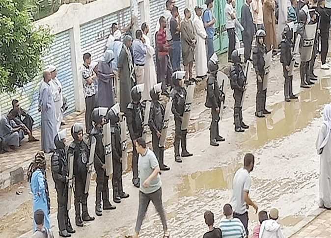 التحفظ على متهمين بتبادل إطلاق أعيرة نارية في «صحراء المنيا»