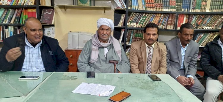 مدير التعليم العام بقنا  يتفقد امتحانات شهر مارس بمدرسة أبوتشت الثانوية بنات