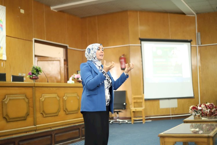 لقاء حواري بكلية إعلام قنا يناقش محاربة الشائعات