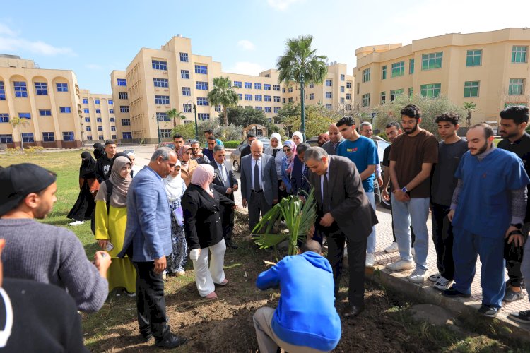 استمرار حملات التشجير والقوافل الطبية بجامعة كفر الشيخ
