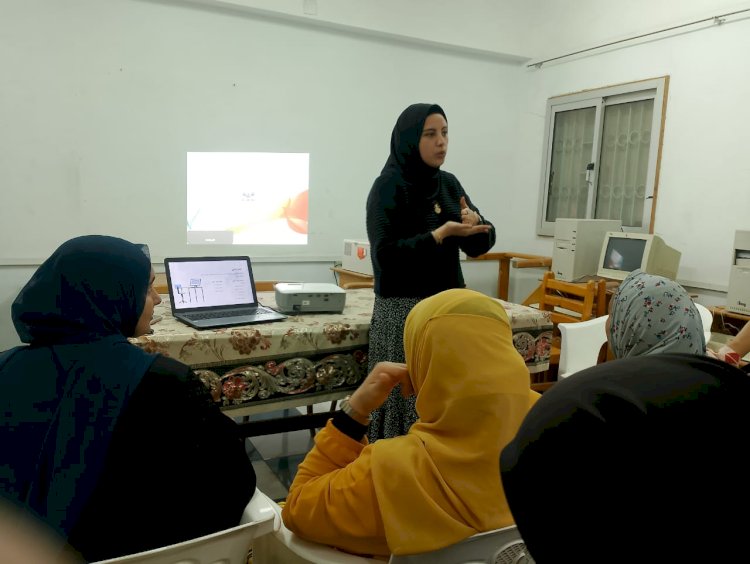 مستقبل تمكين المرأة فى عصر التحول الرقمي بأندية الفتاة بمراكز شباب كفر الشيخ