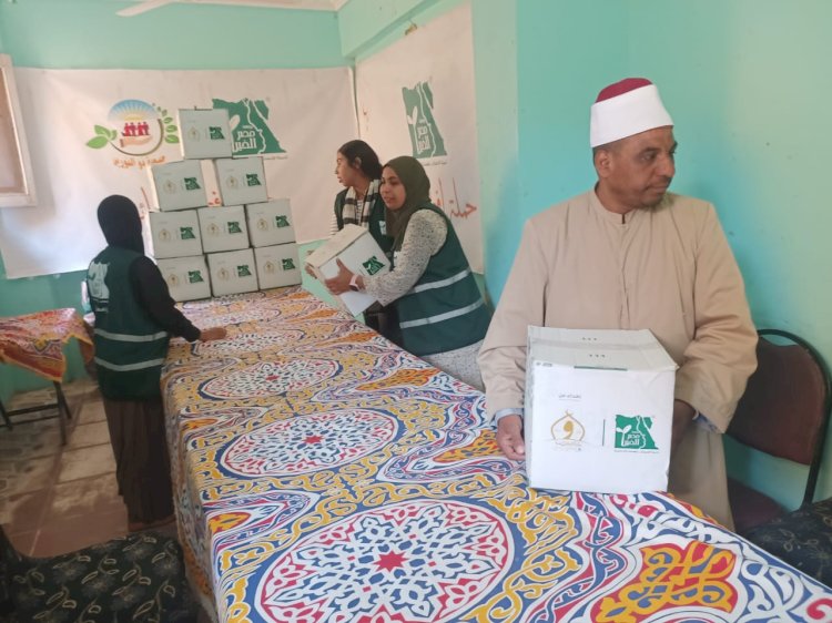 الأوقاف ومصر الخير تواصلان تو زيع  ١٠٠ ألف كرتونة غذائية ضمن مشروع صكوك الإطعام