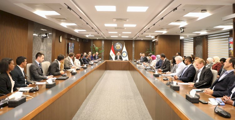 وزير البترول ل اشانتي العالمية   تعزيز جاذبيةالتعدين للإستثمار بإجراءات تحفيزية