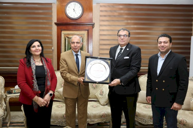 محافظ المنيا يلتقي وفد كيان سند شباب الصعيد لبحث دعم المبادرات الشبابية