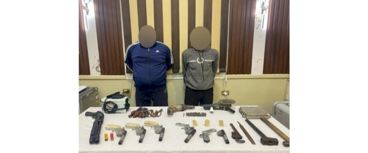 ضبط متهمين لقيامهما بإدارة ورشة لتصنيع وبيع الأسلحة بالدقهلية
