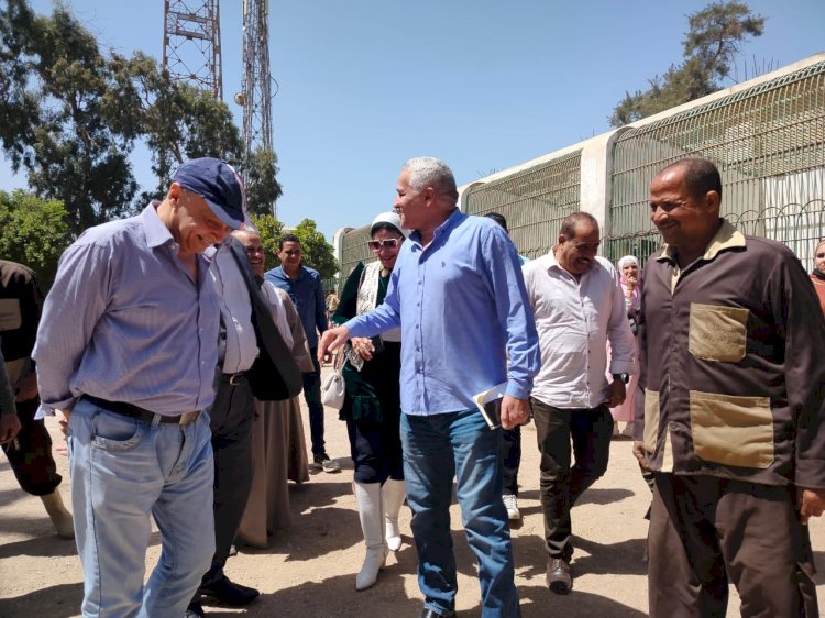 رئيس الخدمات البيطرية يتفقد حديقة الحيوان ببني سويف