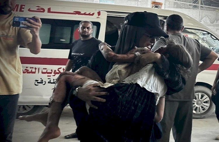 نتنياهو يأمر من الطائرة برد قوي بعد إطلاق صواريخ القسام وليلة دامية في دير البلح