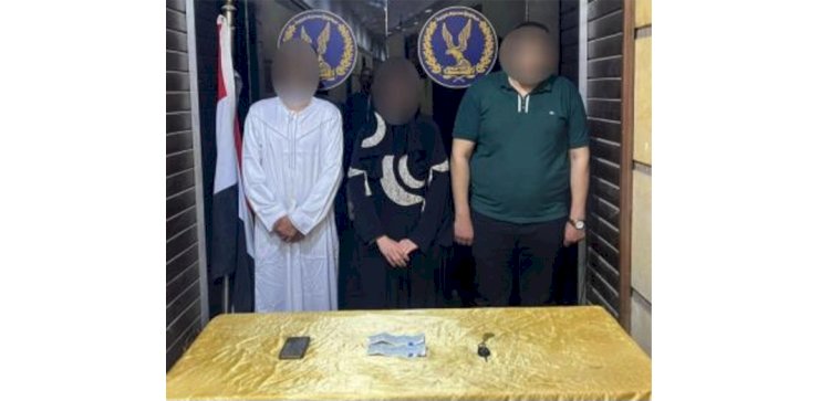 ضبط  المتهمين باكراه ربة منزل التوقيع علي ايصالات امانة بالقاهرة