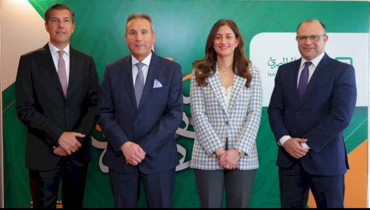 البنك الأهلي المصري الأول في السوق المصرفية المصرية كوكيل للتمويل وبنك المستندات للقروض المشتركة