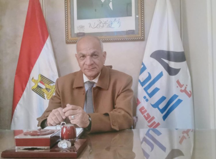 بيان القمة الثلاثية أكد فاعلية وثقل الدور المصري المتعلق بالقضية الفلسطينية