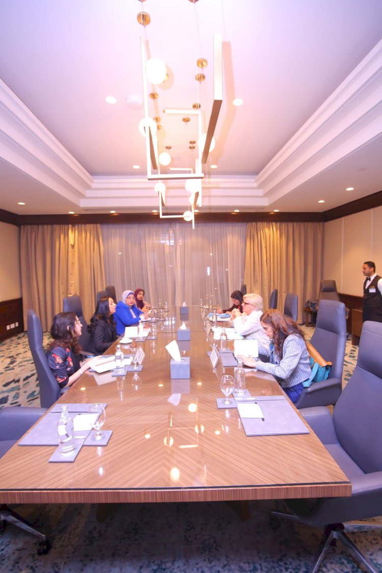 وزيرة التضامن تلتقي وزيرة العمل والصحة والتضامن وشئون العائلة الفرنسية