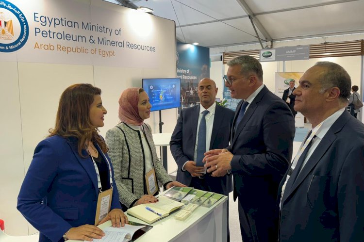 وزير البترول تفقد جناح قطاع البترول المصري بمدينة رافينا الايطالية