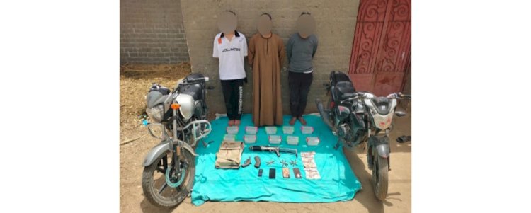 مصرع تاجر مخدرات وضبط ٣ آخرين عقب إطلاق النار مع الشرطة بسوهاج