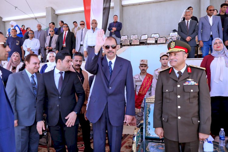 محافظ سوهاج يشهد طابور العرض الرياضي العسكري باستاد سوهاج الرياضي