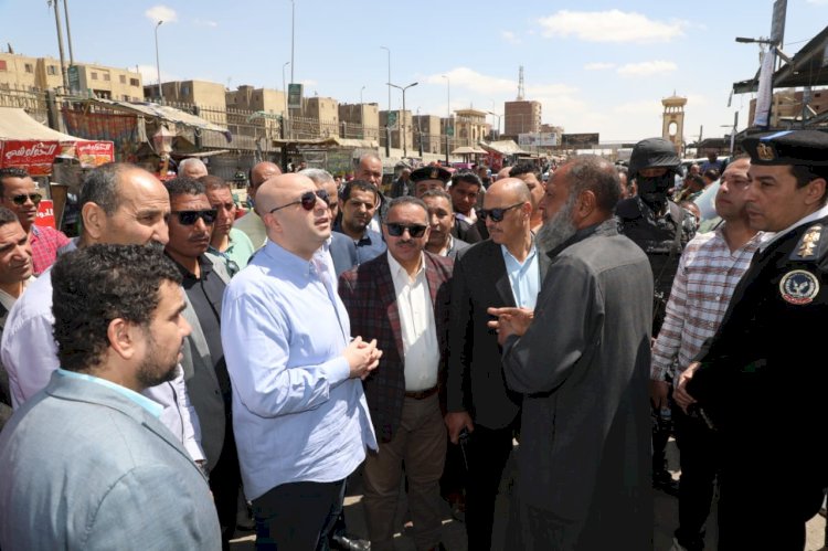 محافظ بني سويف يتابع سير العمل بمواقف السيارات بعد زيادة أسعار الوقود