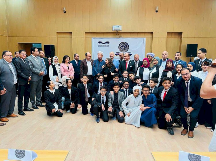 تألق طلاب مدارس النيل بقنا في محاكاة برلمانية  بحضورأعضاء مجلسي النواب والشيوخ