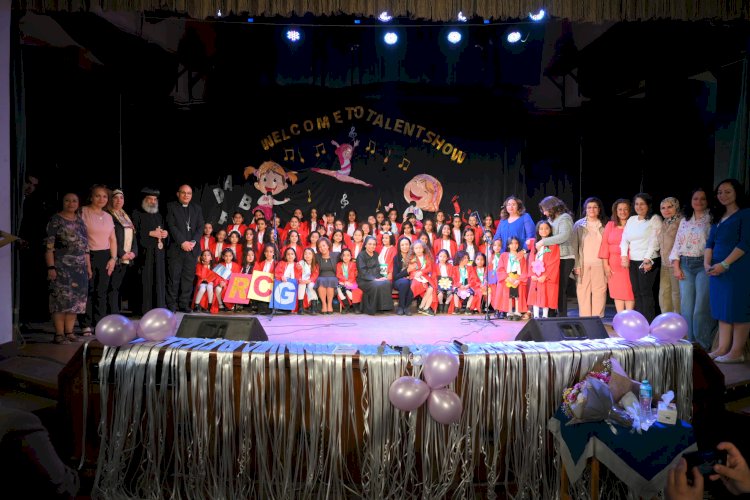 مايا تشهد حفل تخرج طالبات مرحلة رياض الأطفال بمدرسة كلية رمسيس للبنات