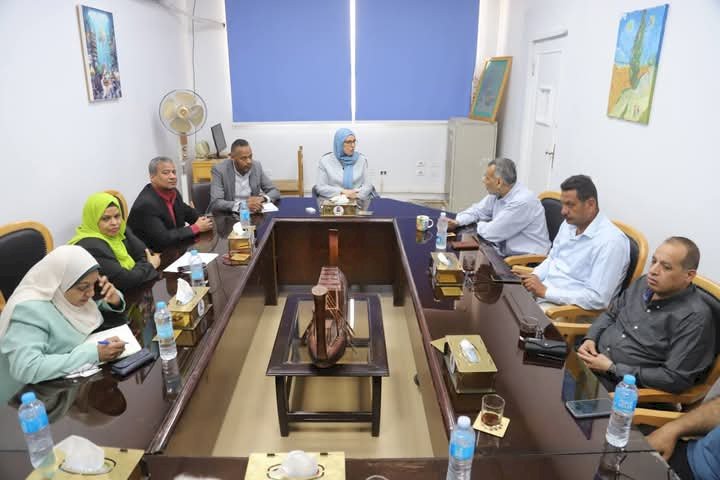 اجتماع اللجنة الادارية لمشروع تغيير اسم جامعة جنوب الوادي الى جامعة قنا