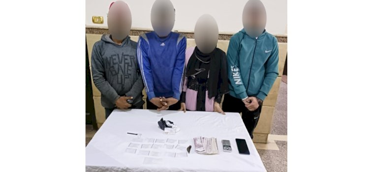 ضبط المتهمين بتعاطي  المواد المخدرة بإحدى الحدائق بالإسماعيلية