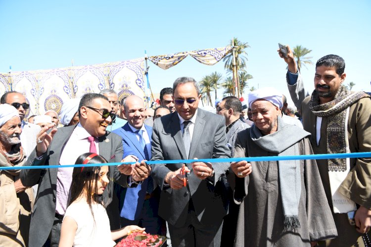 محافظ قنا يفتتح محطتي صرف صحي الهجان والشيخ حسين بقرية الجبلاو