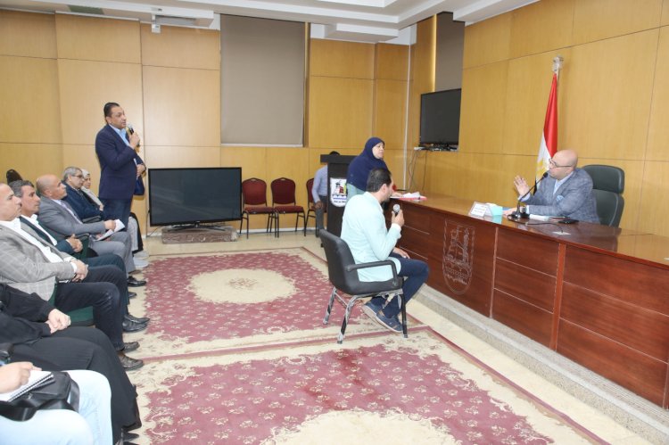 تفاصيل اللقاء الأسبوعي لمحافظ بني سويف مع المواطنين