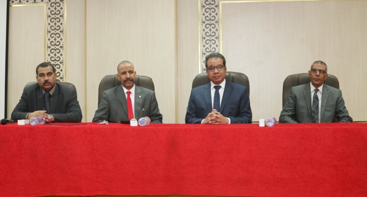 ختام دورة إعداد المعلم الجامعي بجامعة جنوب الوادى