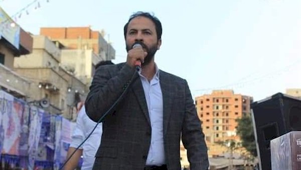 رمضان بطيئة يهنئ قداسة البابا تواضروس الثاني والأخوة الأقباط بعيد القيامة المجيد