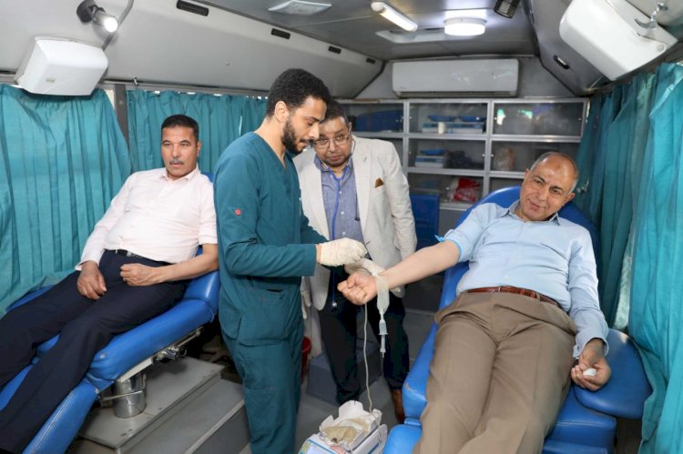 محافظ المنيا يطلق حملة للتبرع بالدم لصالح مستشفيات الصحة وبنك الدم  بالمحافظة