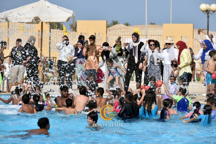 نادي بورت غالب بمرسى علم يحتفل بعيد شم النسيم وسط إقبال كثيف من المواطنين