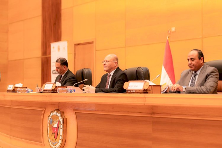 برنامج اختراق سوق العمل لطلاب الجامعات يواصل فعالياته بجامعة سوهاج