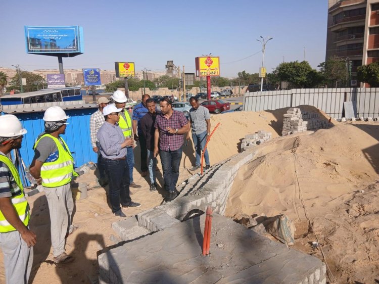 نائب محافظ المنيا يشيد بمعدلات الإنجاز فى أعمال تطوير ميدان مستشفى الجامعة