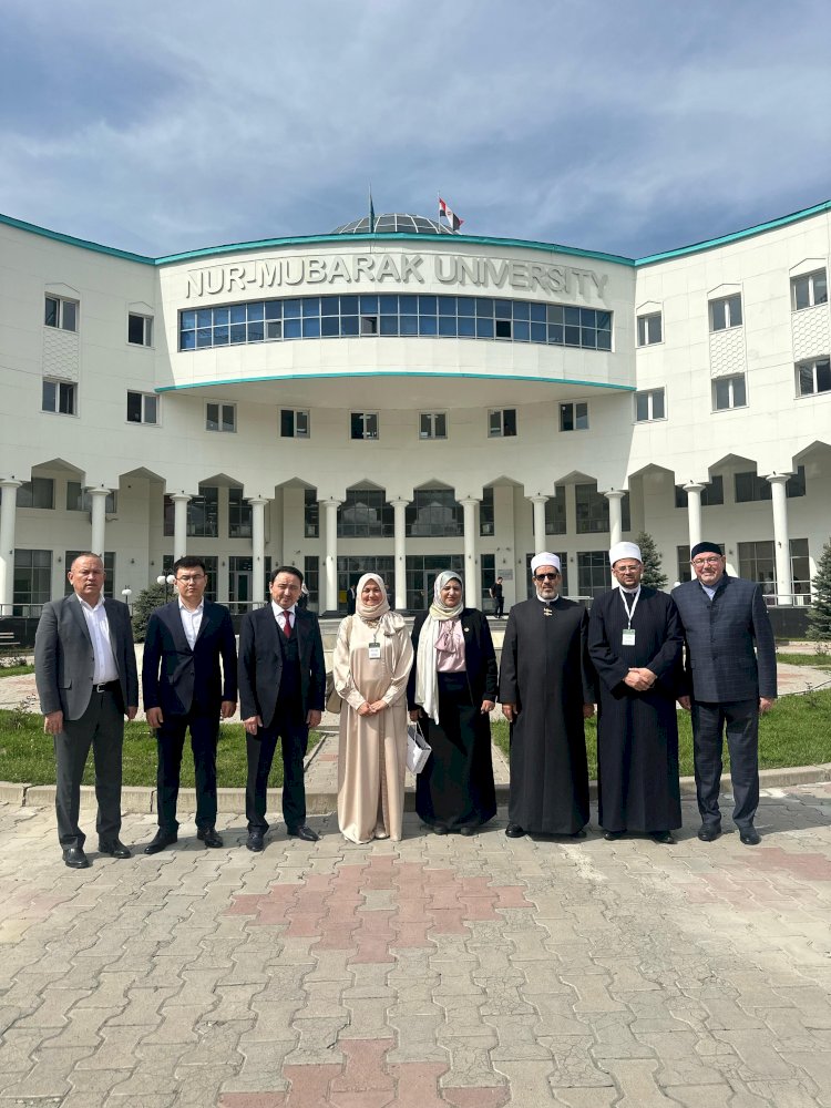 "الجندي"يلقي محاضرة بالجامعة المصرية للثقافة الإسلامية بكازاخستان