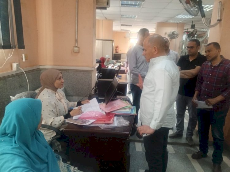 رئيس مدينة إهناسيا ببني سويف يتابع سير العمل بملف التصالح بالمركز التكنولوجي