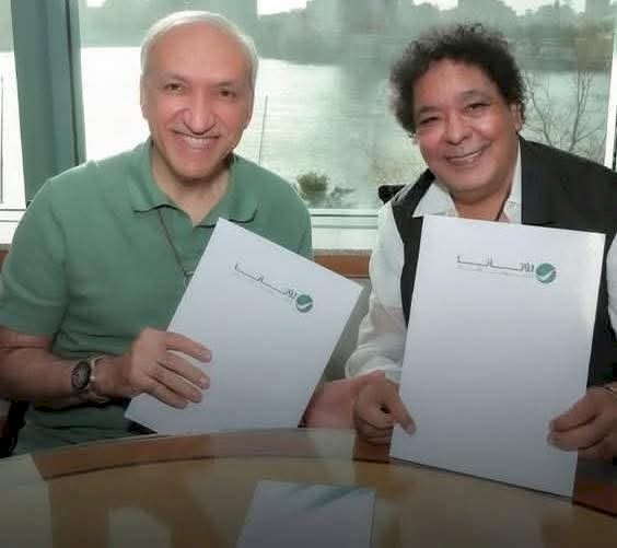 "منير" يوقّع مع روتانا ويعود بألبوم جديد في صيف 2025