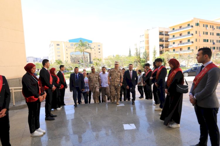 رئيس جامعة كفر الشيخ يستقبل رئيس منطقة تجنيد وتعبئة المنصورة