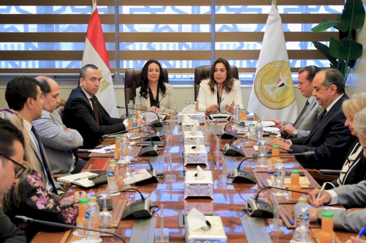 منال ومايا تبحثان التعاون في دعم "أيادي مصر " للتسويق للحرف التراثية واليدوية