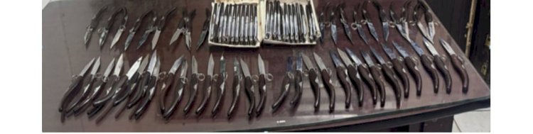 ضبط مروجى  الأسلحة البيضاء عبر مواقع التواصل الإجتماعى